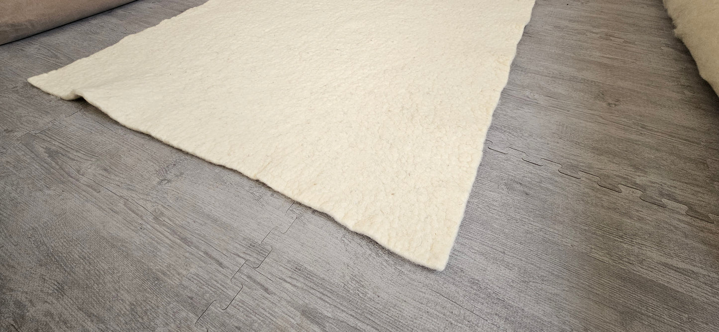 Ivory wool bed felt